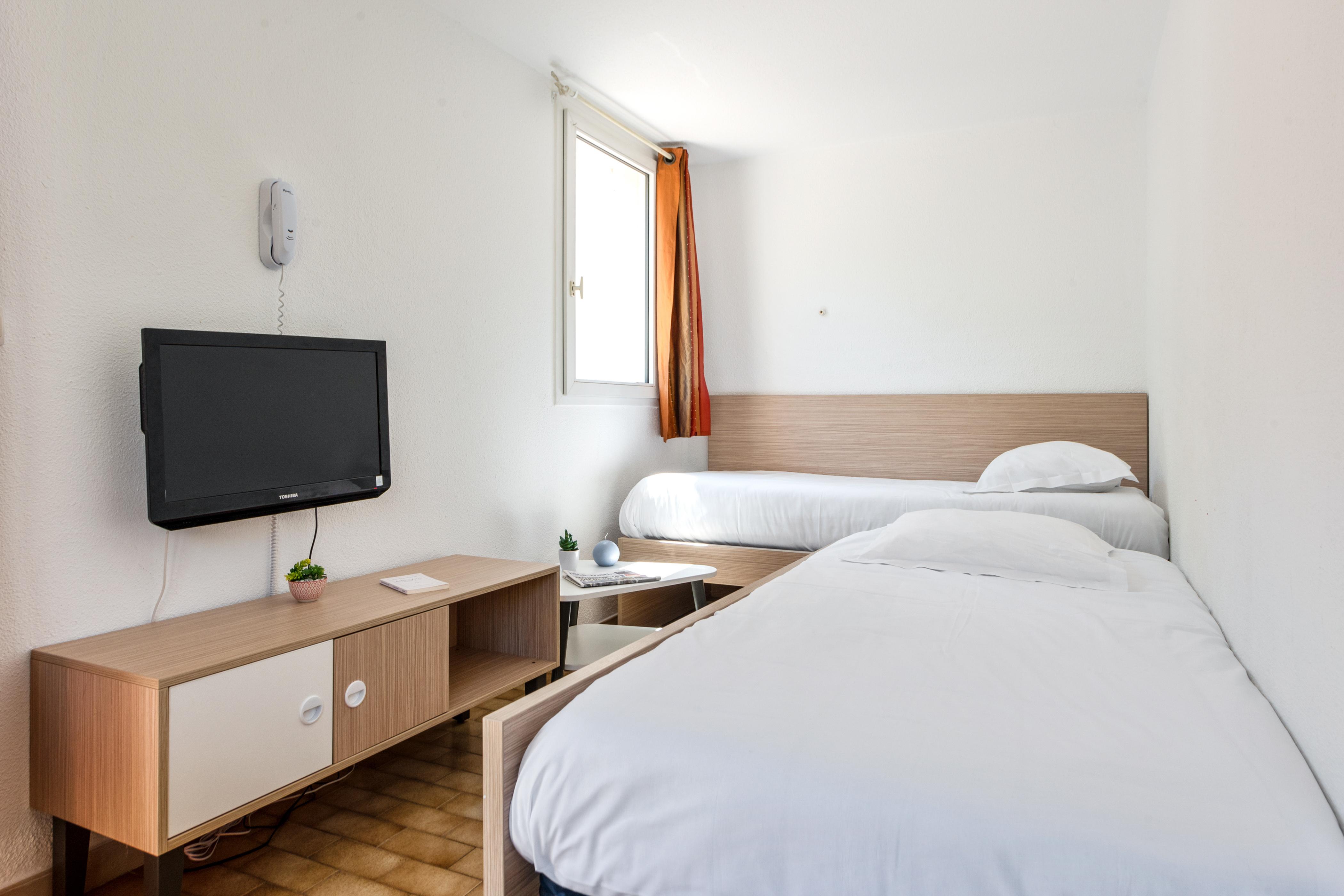 Comfort Aparthotel Mandelieu La Napoule Village Exterior photo